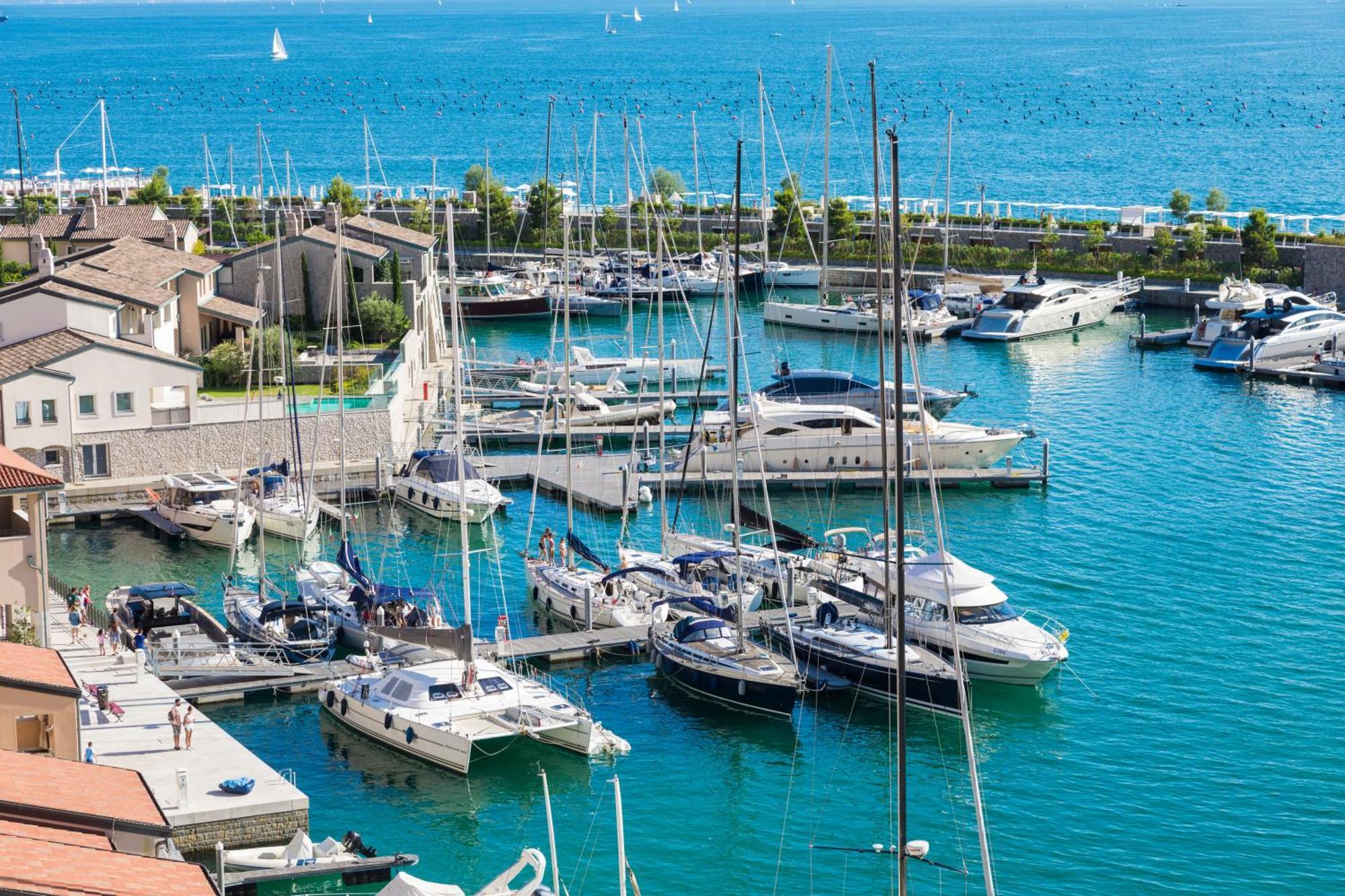 Portopiccolo Apartments Gemma Nel Golfo Di Trieste - With Beach Included Sistiana Bagian luar foto