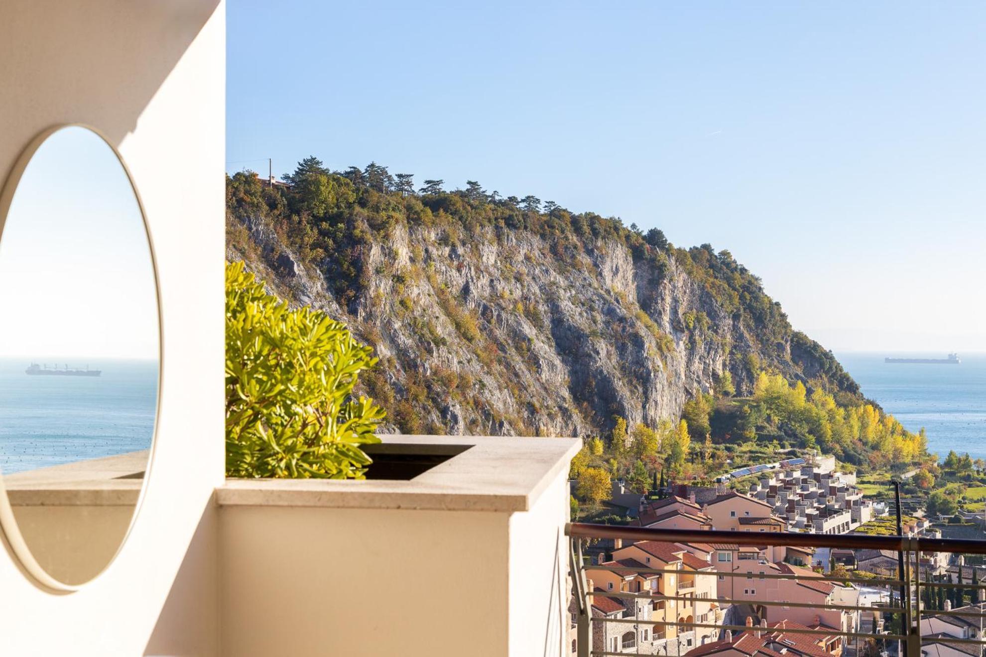 Portopiccolo Apartments Gemma Nel Golfo Di Trieste - With Beach Included Sistiana Bagian luar foto